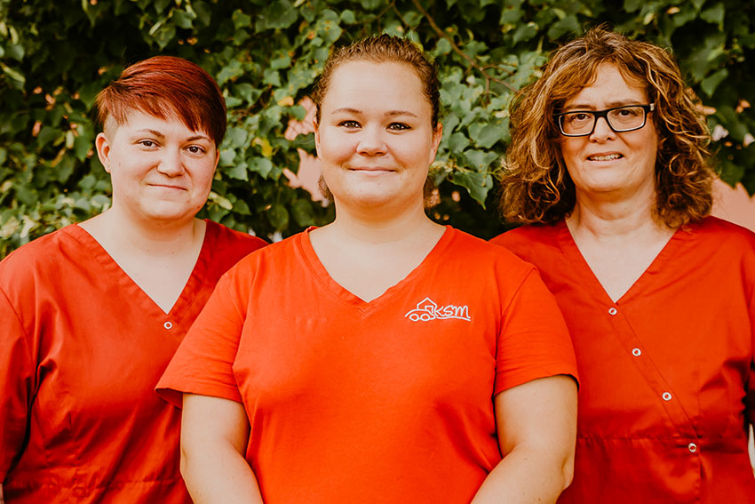 die Leitungsebene: links Ylenia Schlichter, PDL, Ksenia Köker, Teamleitung, Michaela Pressl stellv. PDL